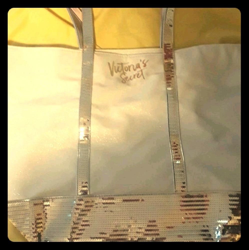 NWT Victoria's Secret Gold and Cream Tote w Sequin